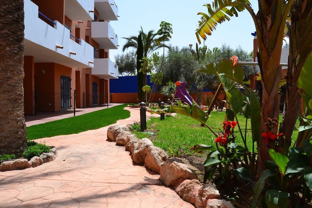 Apartamentos Turisticos Parque Tropical Vera Exteriör bild