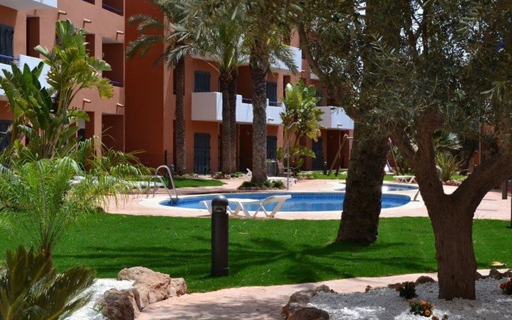 Apartamentos Turisticos Parque Tropical Vera Exteriör bild