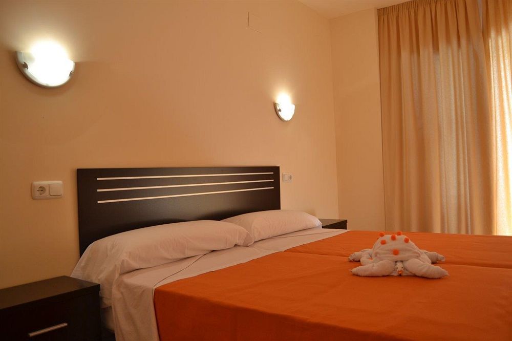Apartamentos Turisticos Parque Tropical Vera Exteriör bild